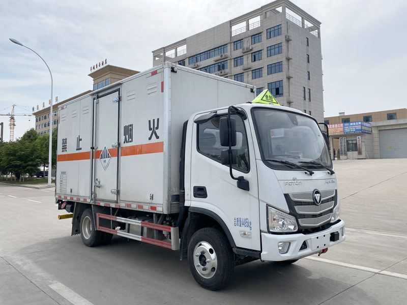 雜項危險物品廂式運輸車，運輸車，運輸車廠家，楚勝集團